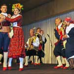 Dubrovački primorski svatovi nastupaju na humanitarnom koncertu za poplavljenu Slavoniju